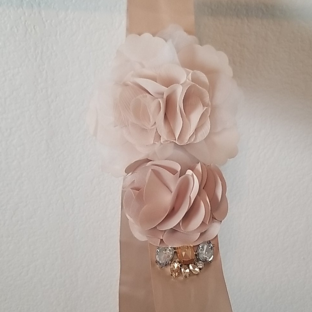 Gold floral sash belt